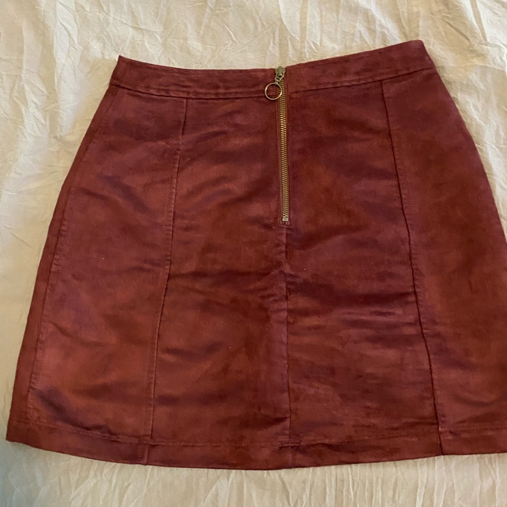 burgundy zip up skirt